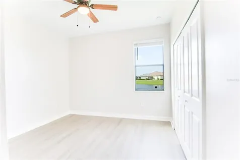 5040 Seafoam Trail Bradenton FL 34211