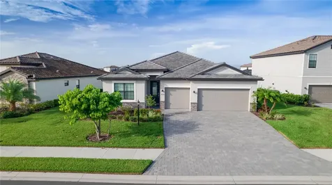 5040 Seafoam Trail Bradenton FL 34211