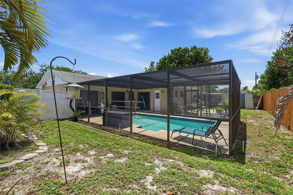1008 Connecticut Road Tarpon Springs FL 34689