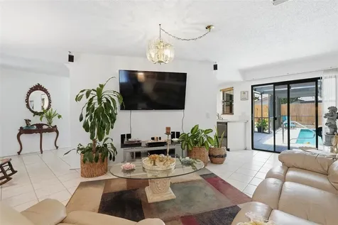 1008 Connecticut Road Tarpon Springs FL 34689