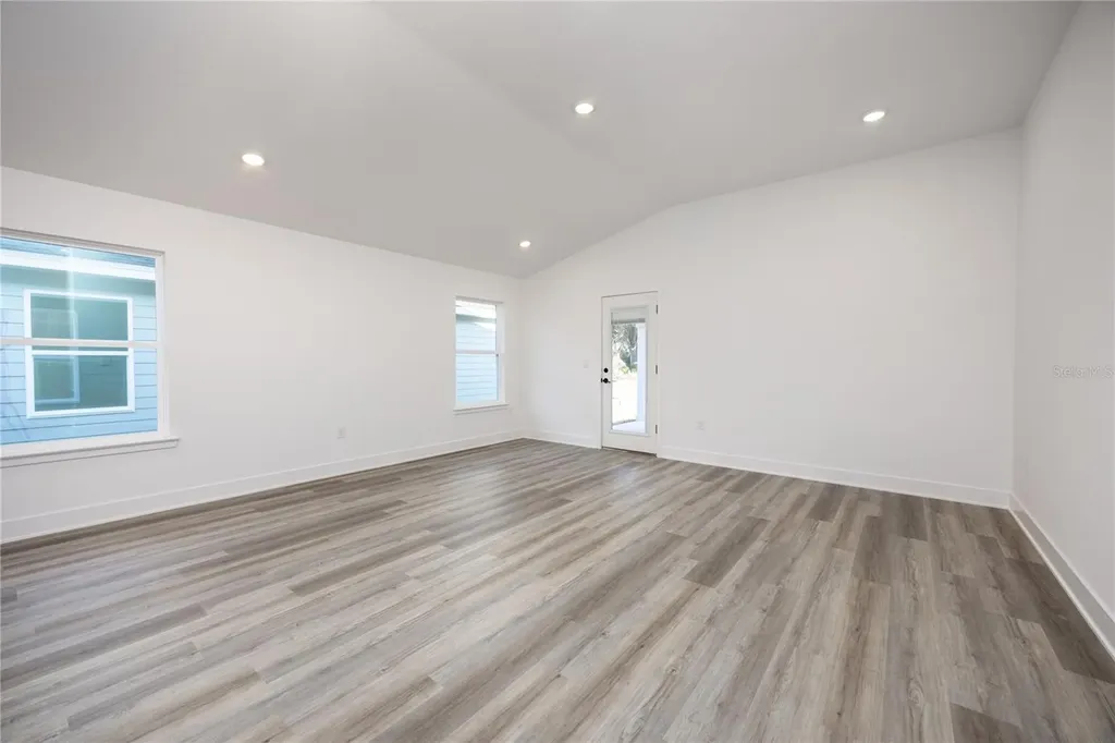 25039 SW 250th Place Newberry FL 32669