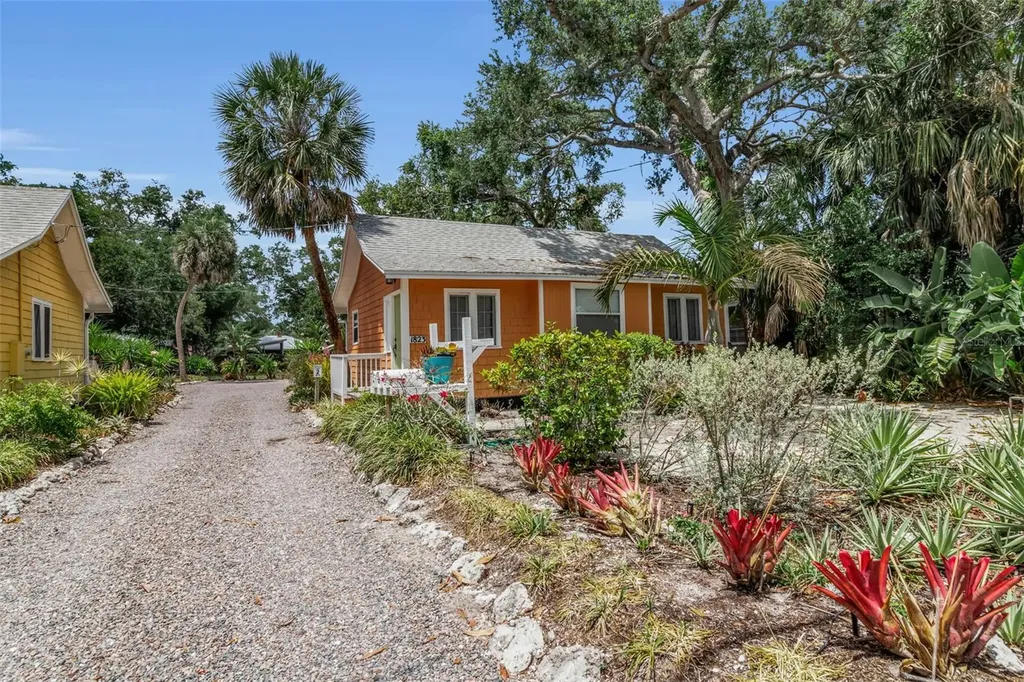 1817 6 Th Street Sarasota FL 34236