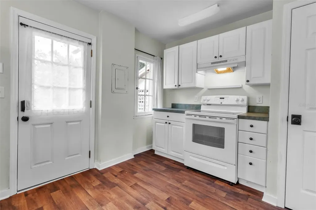 1817 6 Th Street Sarasota FL 34236