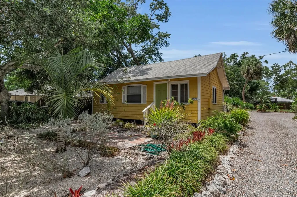 1817 6 Th Street Sarasota FL 34236