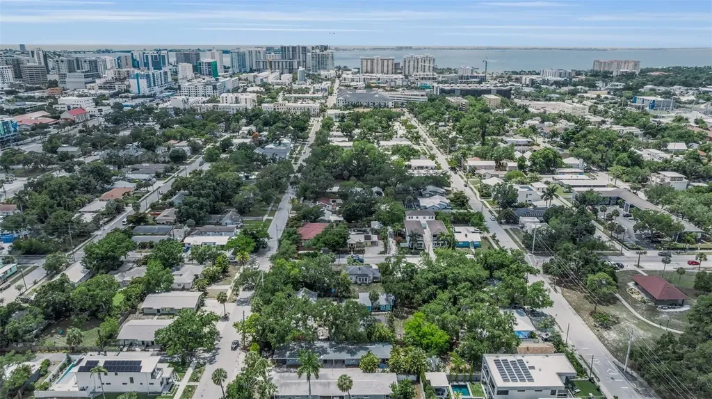 1817 6 Th Street Sarasota FL 34236
