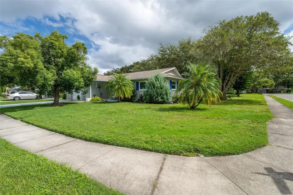 1472 Queen Anne Drive Palm Harbor FL 34684