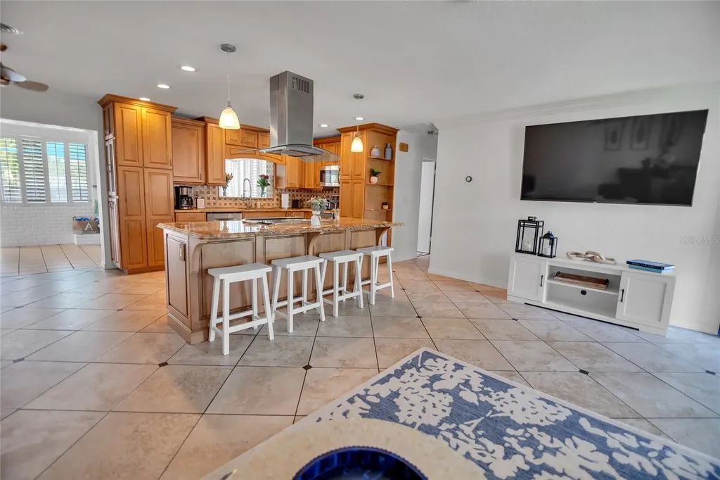 6567 Hillside Avenue Seminole FL 33772