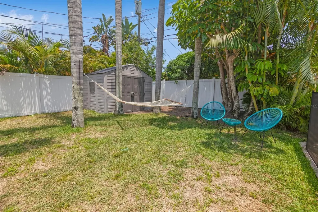 6567 Hillside Avenue Seminole FL 33772