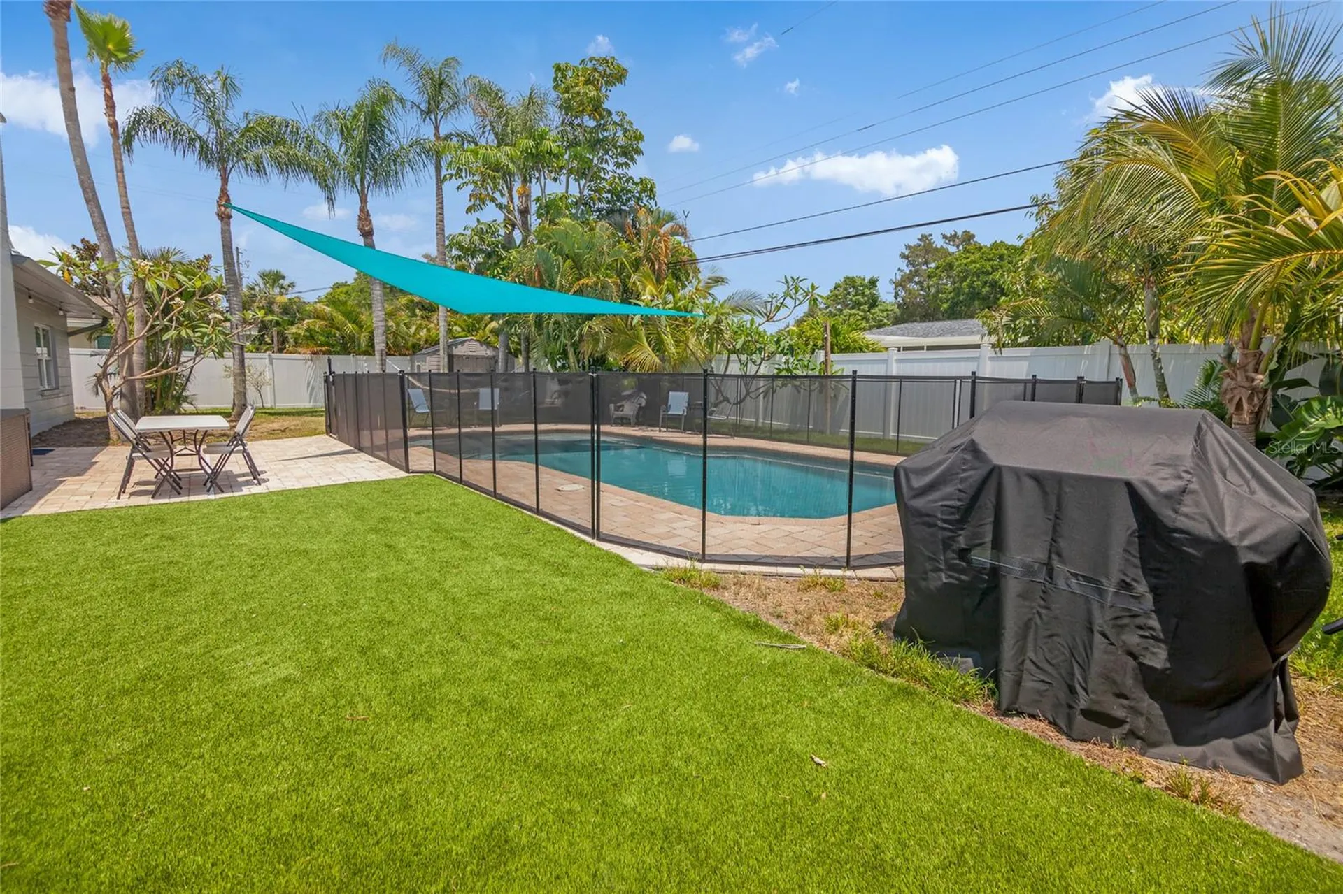 6567 Hillside Avenue Seminole FL 33772