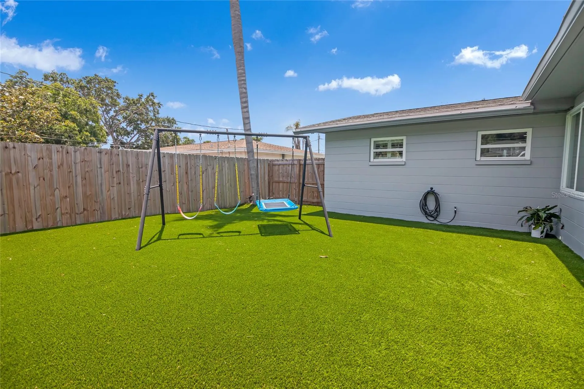 6567 Hillside Avenue Seminole FL 33772