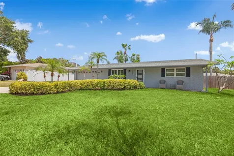 6567 Hillside Avenue Seminole FL 33772