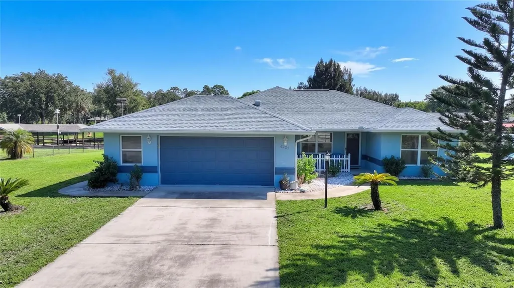 6225 Amaryllis Drive Indian Lake Estates FL 33855
