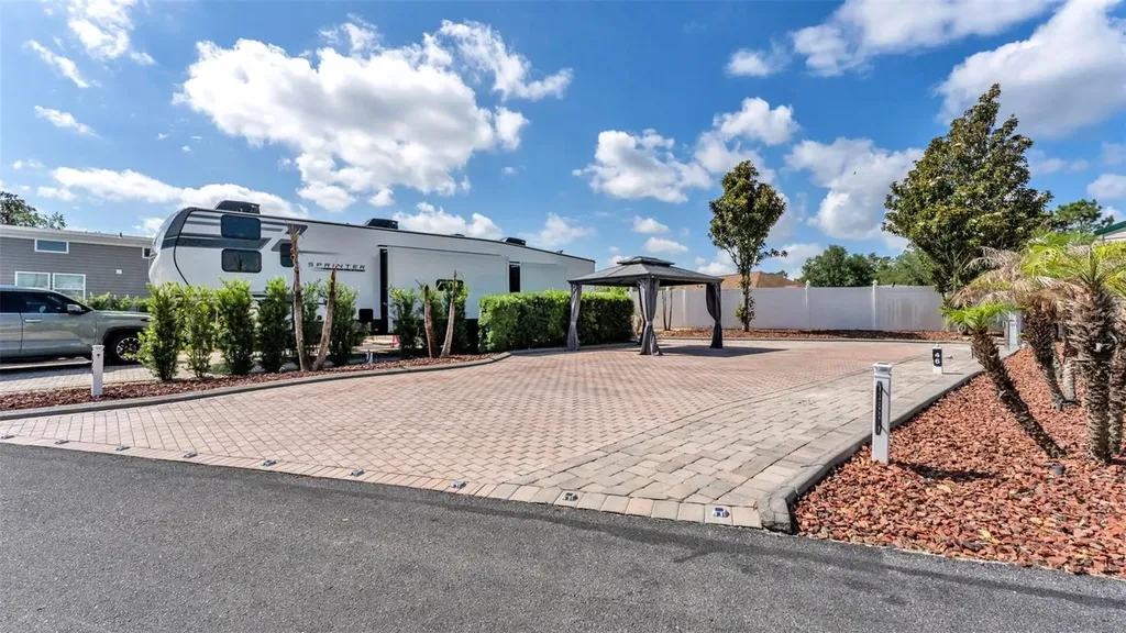 2320 Limewood Avenue Clermont FL 34714