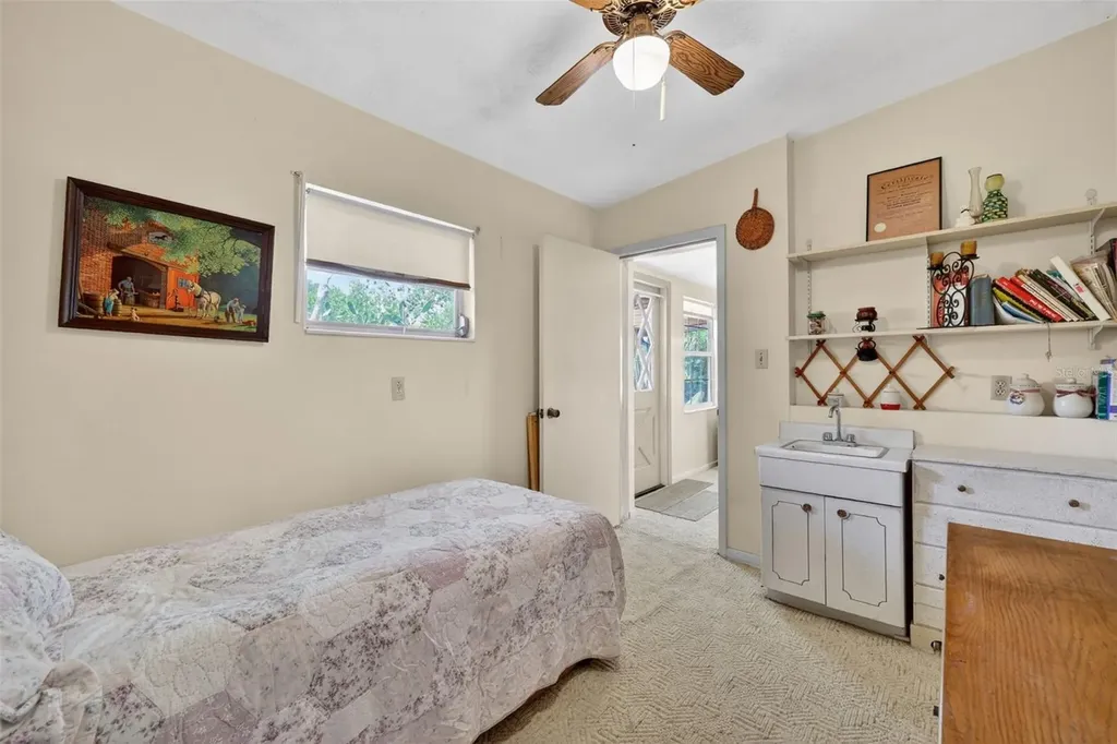 1509 W Country Club Drive Tampa FL 33612