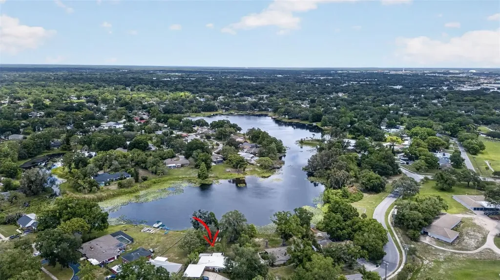 1509 W Country Club Drive Tampa FL 33612