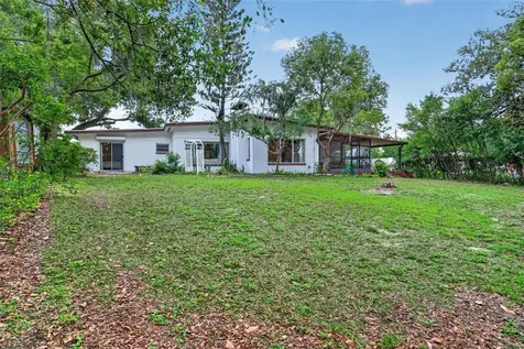 1509 W Country Club Drive Tampa FL 33612