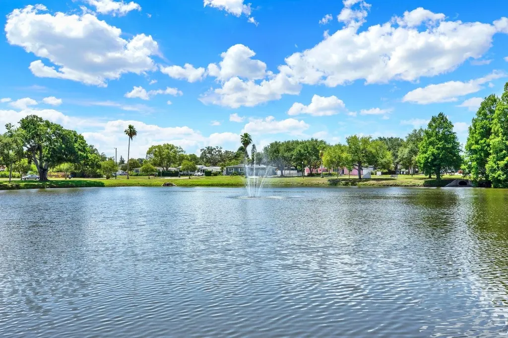4635 26th Avenue N St Petersburg FL 33713