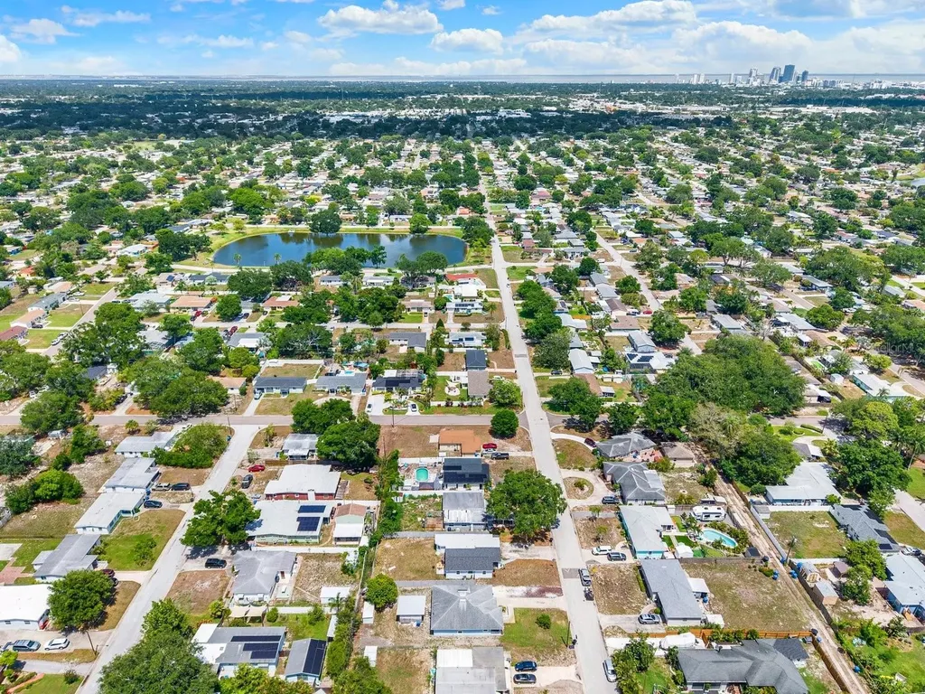 4635 26th Avenue N St Petersburg FL 33713