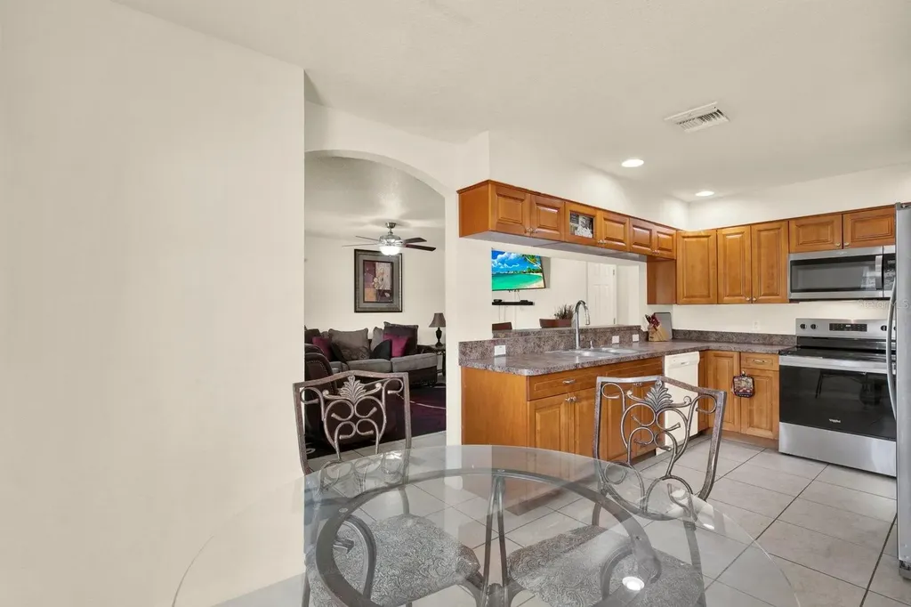 4635 26th Avenue N St Petersburg FL 33713
