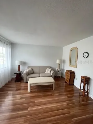 8075 112th Street Seminole FL 33772