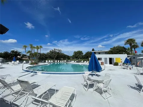 8075 112th Street Seminole FL 33772