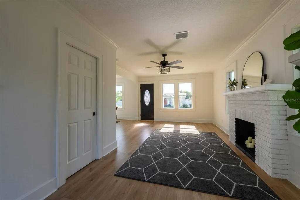 3638 Prescott Street N St Petersburg FL 33703