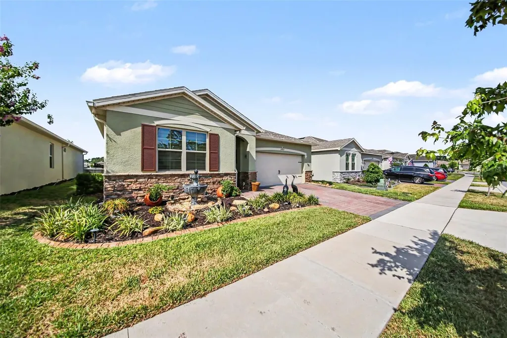 17651 Blazing Star Circle Clermont FL 34714