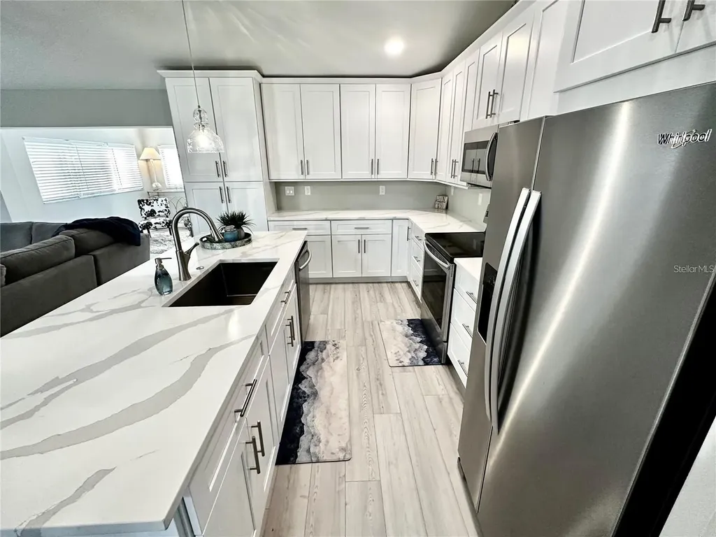 3888 Easton Street Sarasota FL 34238