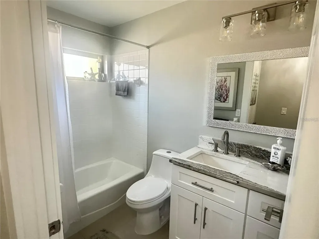 3888 Easton Street Sarasota FL 34238