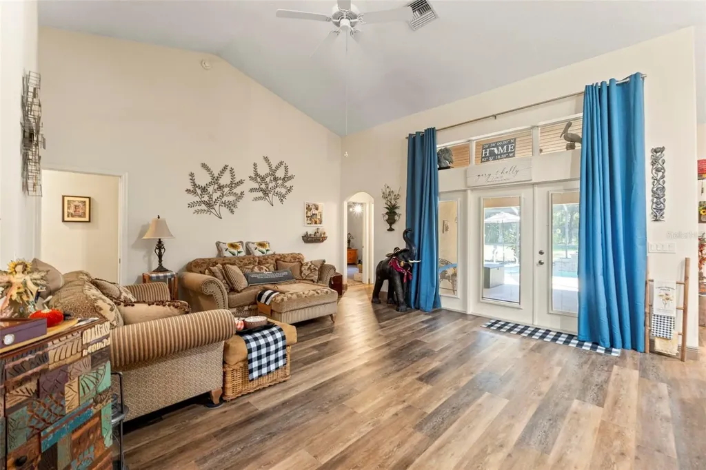 11929 Osprey Avenue Weeki Wachee FL 34614