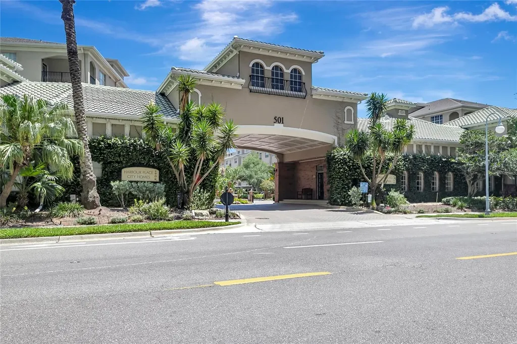 501 Knights Run Avenue Tampa FL 33602