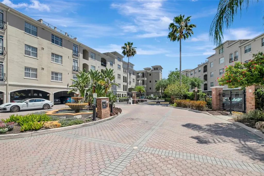 501 Knights Run Avenue Tampa FL 33602