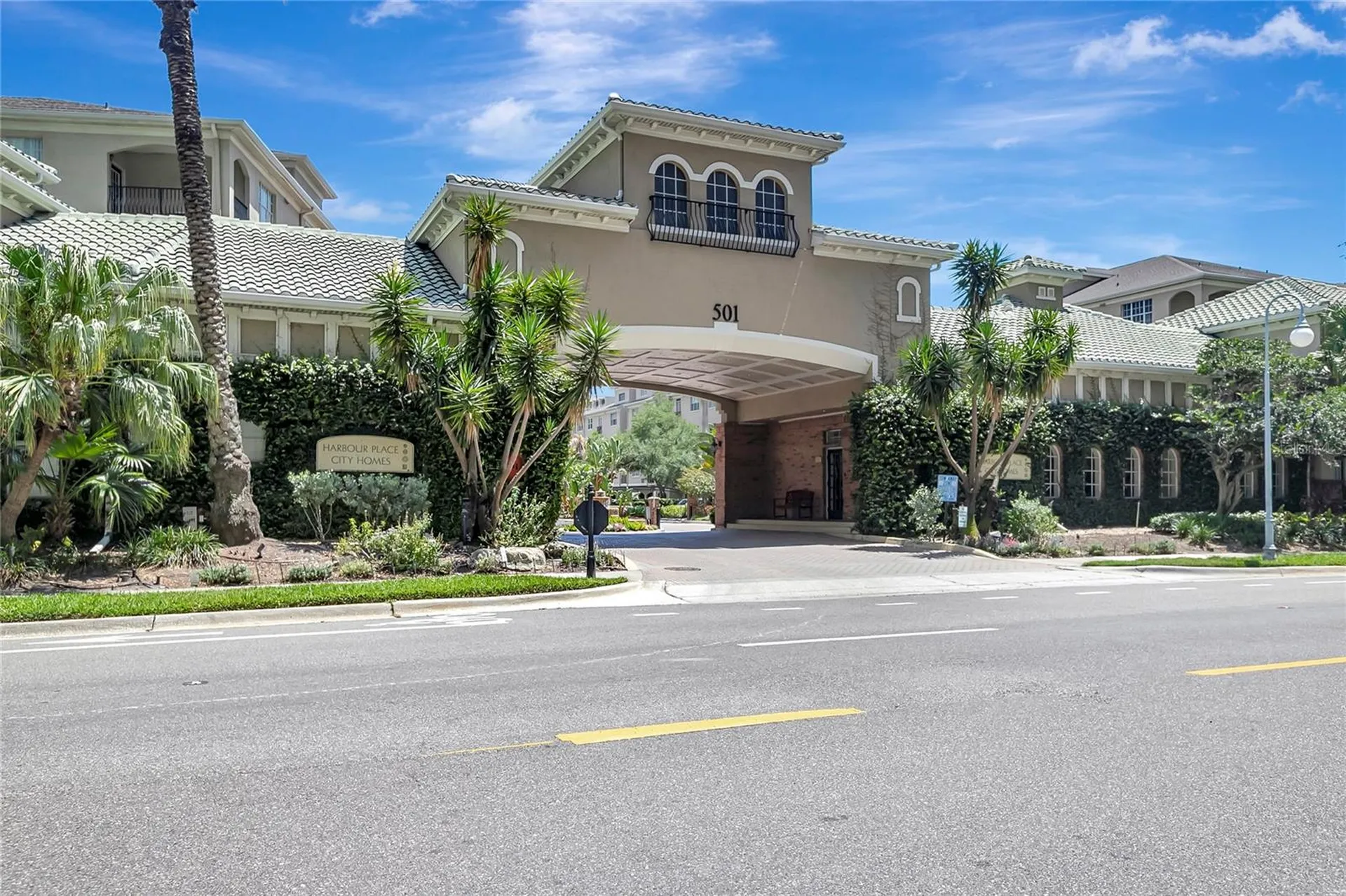 501 Knights Run Avenue Tampa FL 33602