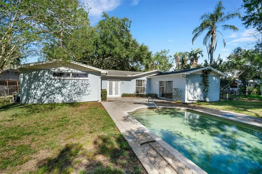 12712 Sebring Boulevard Tampa FL 33618