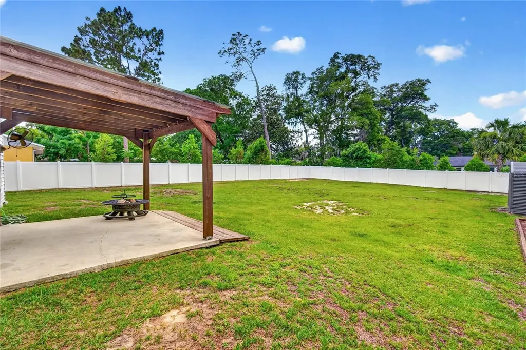 536 NE 43rd Court Ocala FL 34470