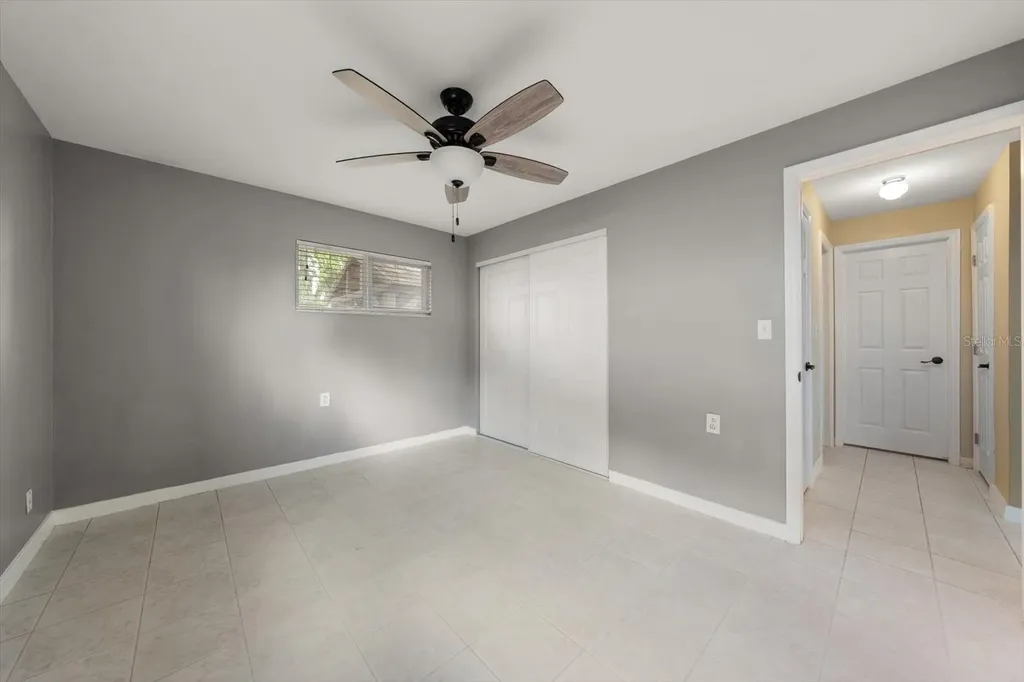766 90th Avenue N St Petersburg FL 33702
