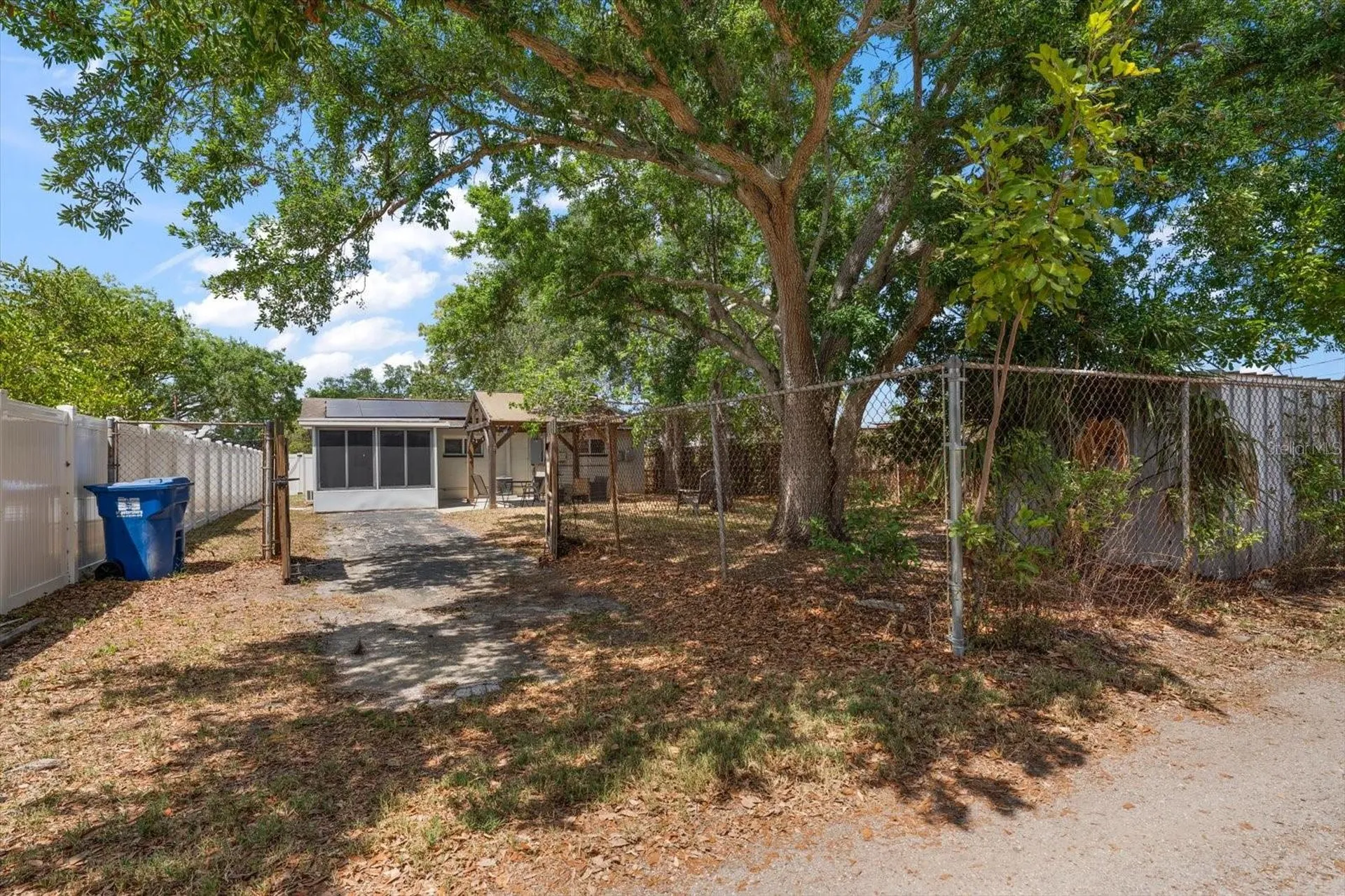 766 90th Avenue N St Petersburg FL 33702