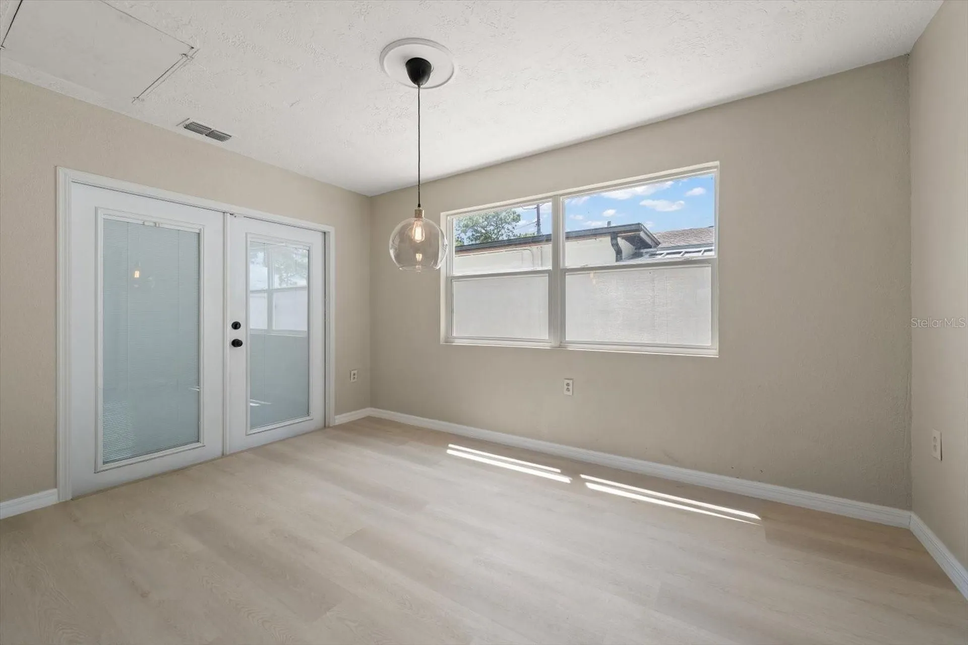 766 90th Avenue N St Petersburg FL 33702