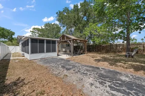 766 90th Avenue N St Petersburg FL 33702