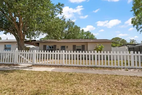 766 90th Avenue N St Petersburg FL 33702