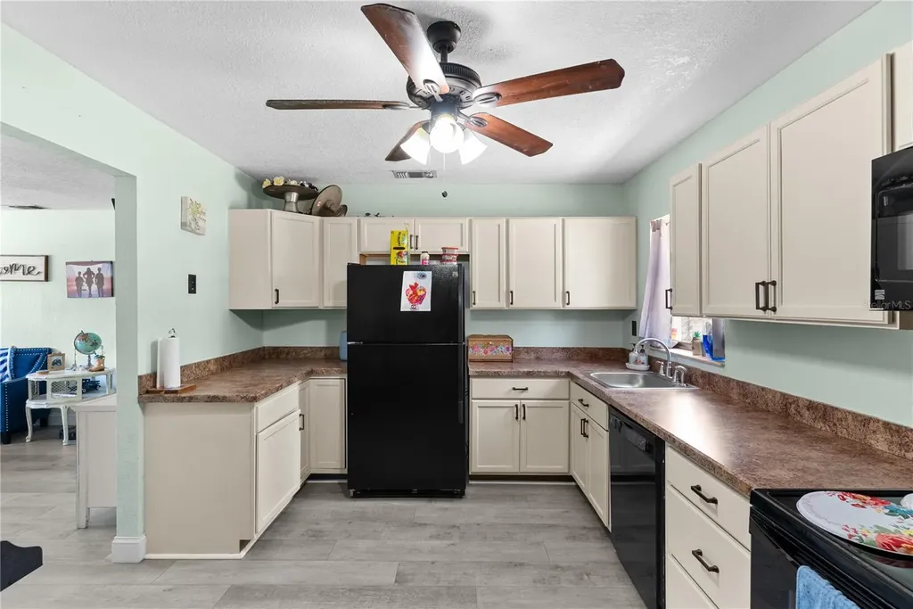 12 Beverly Drive Frostproof FL 33843