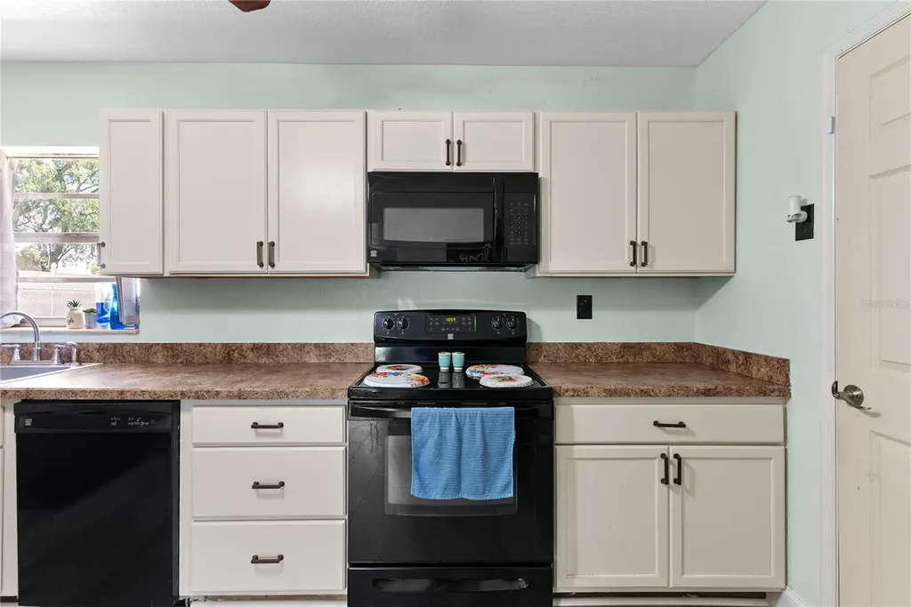 12 Beverly Drive Frostproof FL 33843