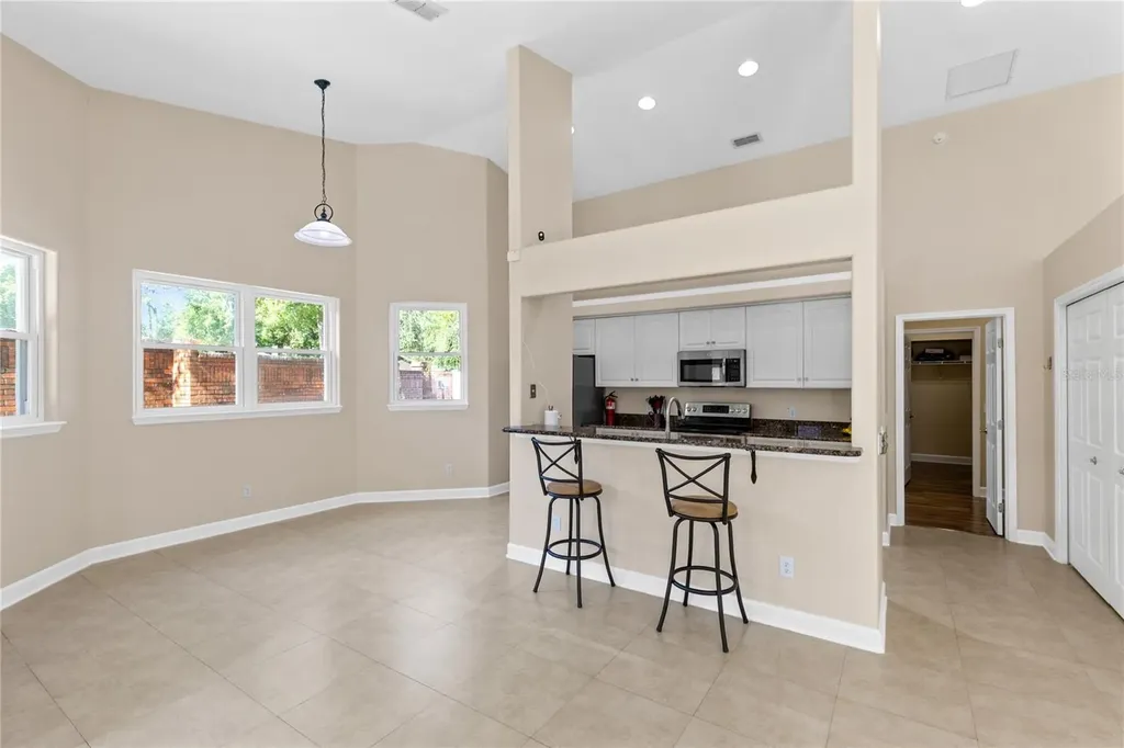 683 Oak Hollow Way Altamonte Springs FL 32714