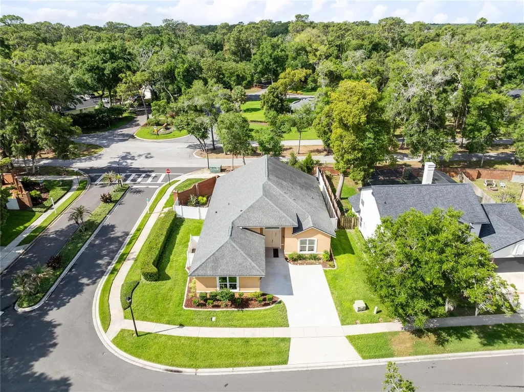 683 Oak Hollow Way Altamonte Springs FL 32714