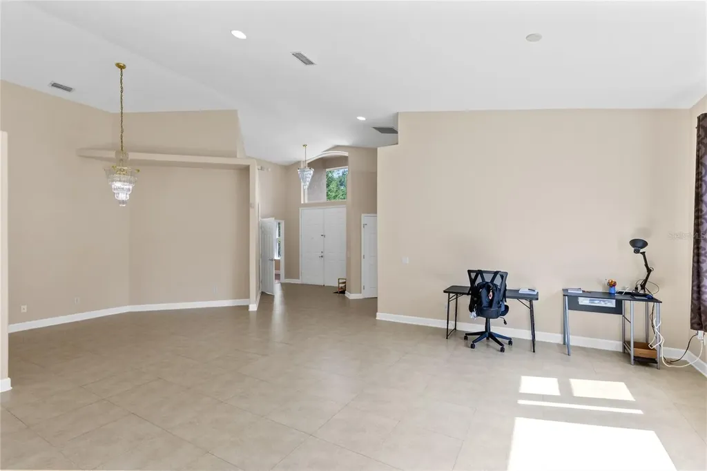 683 Oak Hollow Way Altamonte Springs FL 32714