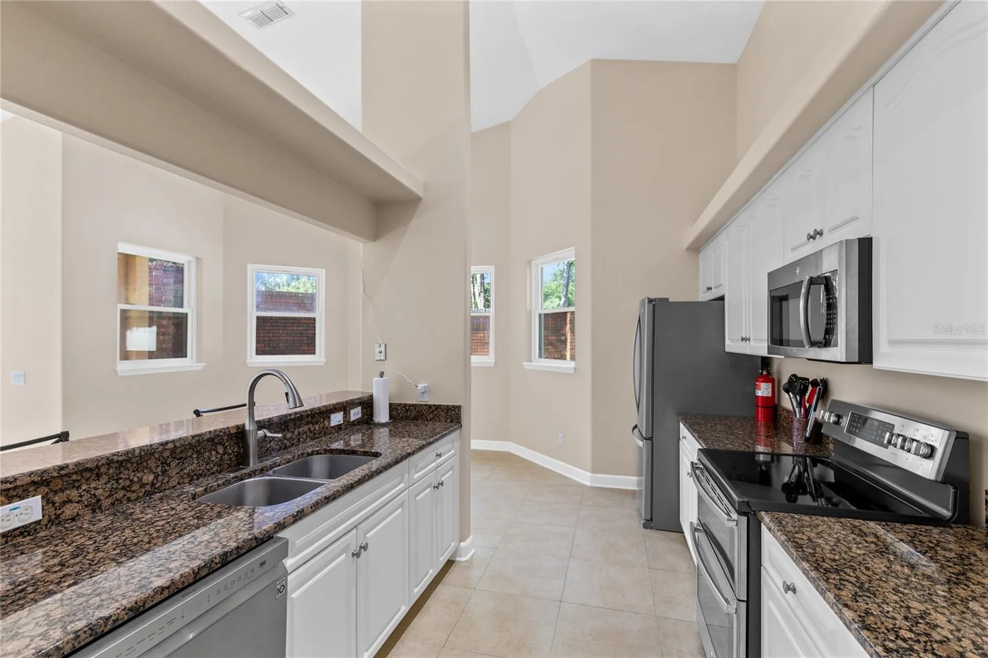 683 Oak Hollow Way Altamonte Springs FL 32714
