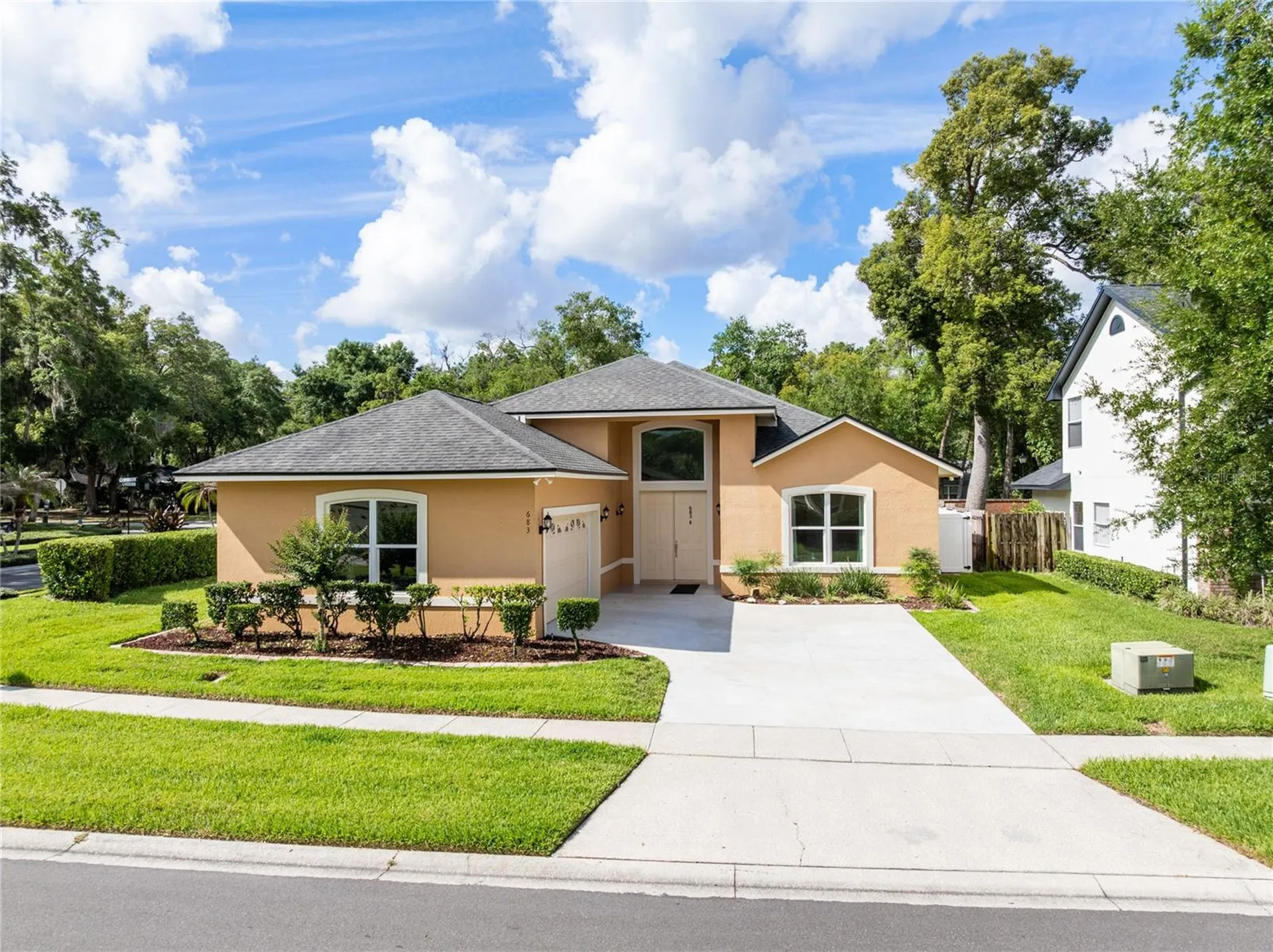 683 Oak Hollow Way Altamonte Springs FL 32714