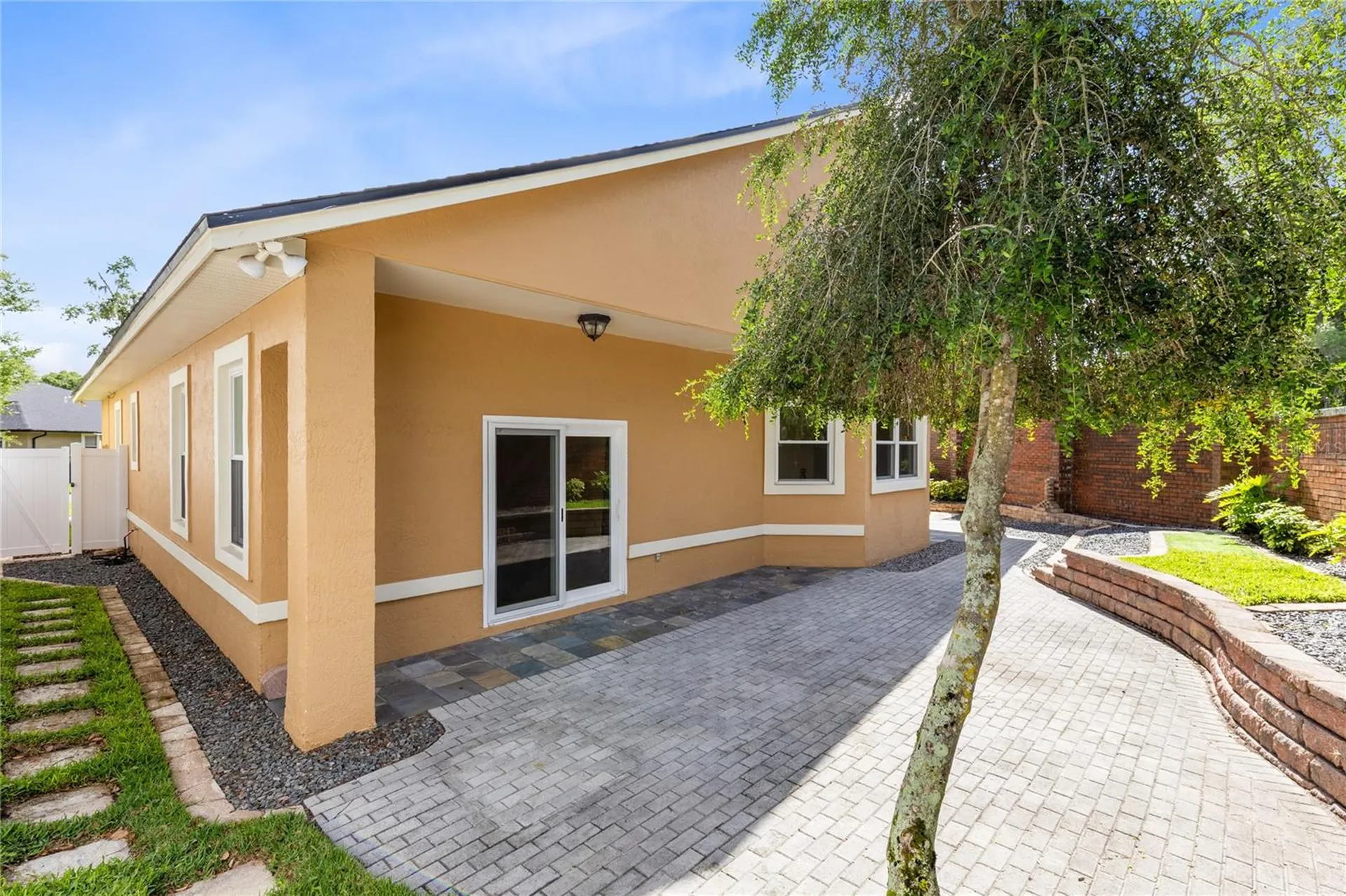 683 Oak Hollow Way Altamonte Springs FL 32714