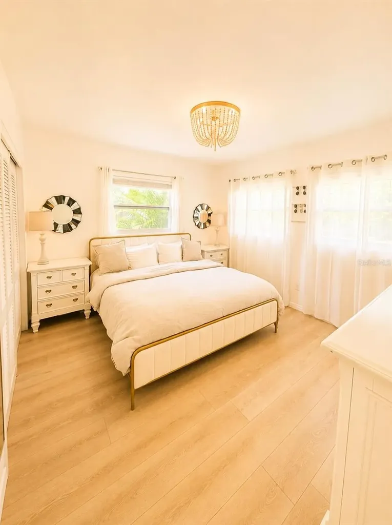 1818 Meadow Lane Clearwater FL 33764