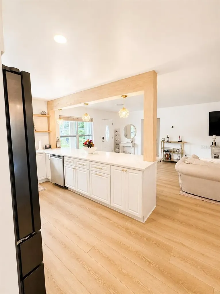 1818 Meadow Lane Clearwater FL 33764